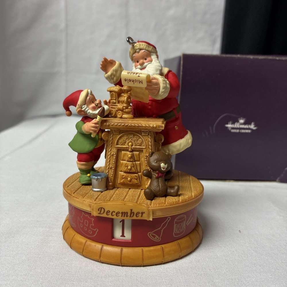 Hallmark Twas The Month Before Christmas Ornament QXG4719 Santa 2011 Works